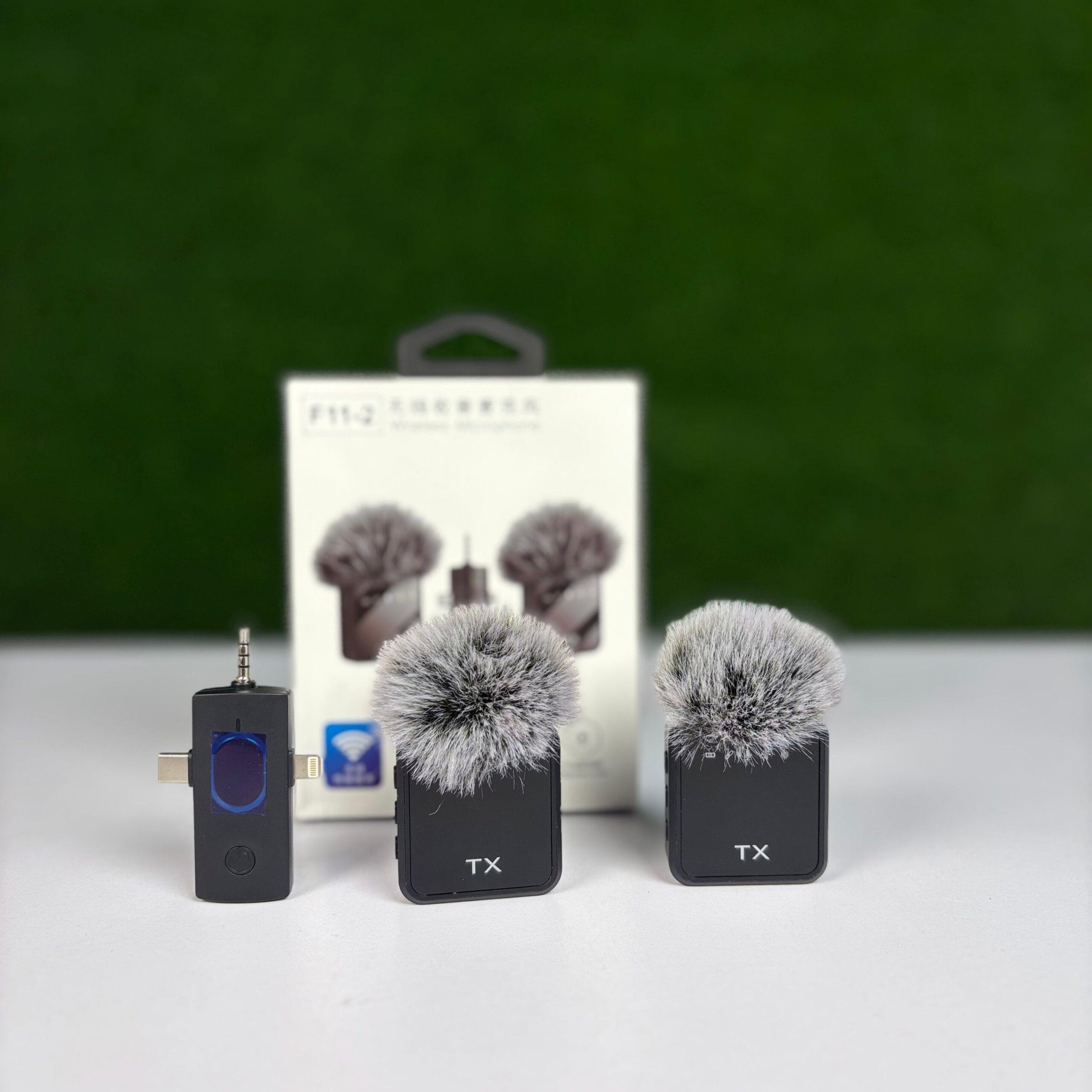 F11-2 Wireless Microphone - Image 2