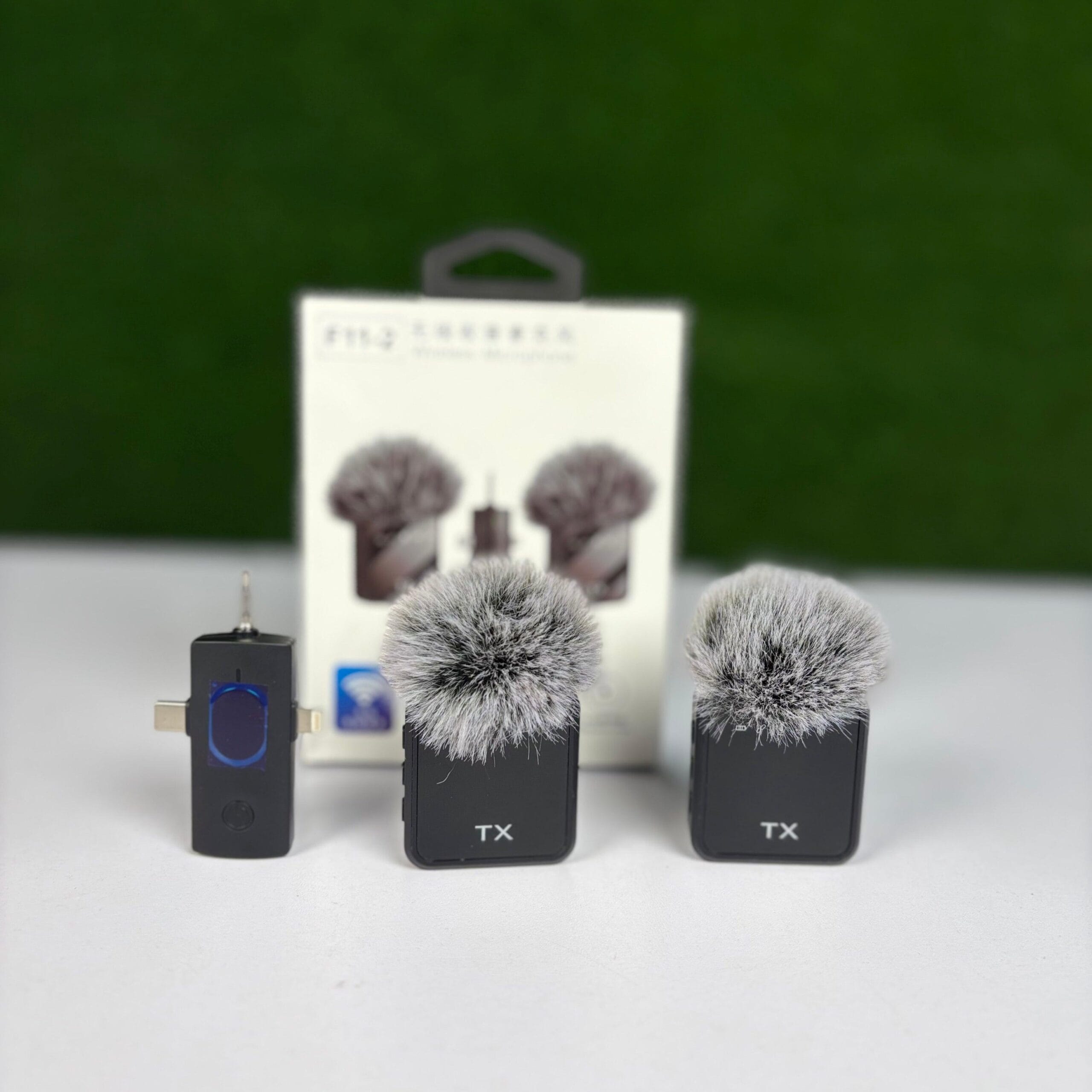 F11-2 Wireless Microphone - Image 3